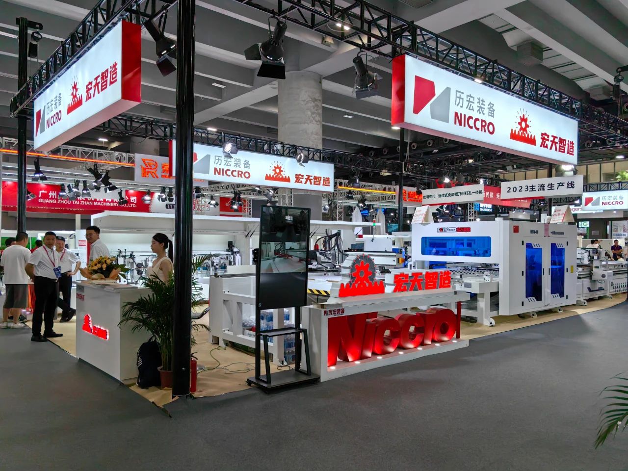 上海建博会·2025中国大型木工机械展（全国报名热线）